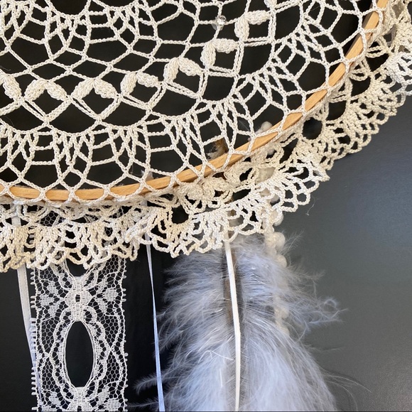 Dream catcher. white with lace, feathers, crystals - Picture 3 of 6